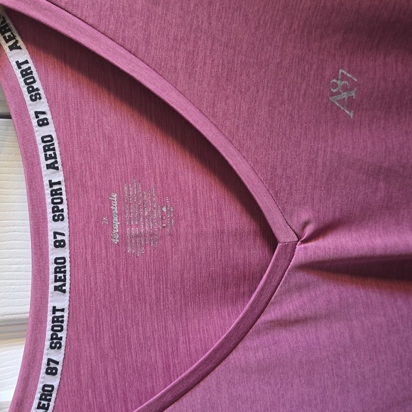EUC Aeropostale Sport dri-fit top - Picture 2 of 4